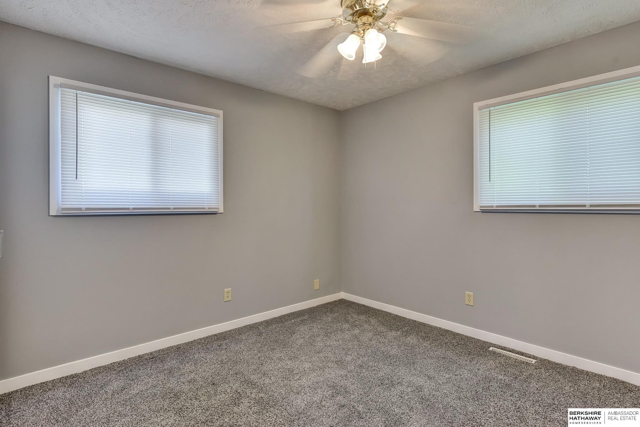 Omaha, Nebraska 68144, United States, 3 Bedrooms Bedrooms, ,2 BathroomsBathrooms,Residential,Pending,124356