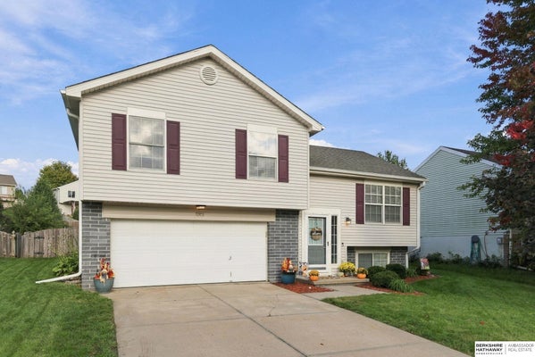 7203 S 177TH ST, OMAHA, NE 68136 - Image 64faec2f973dcb7aff16d0e20bcfc40c/2591171819