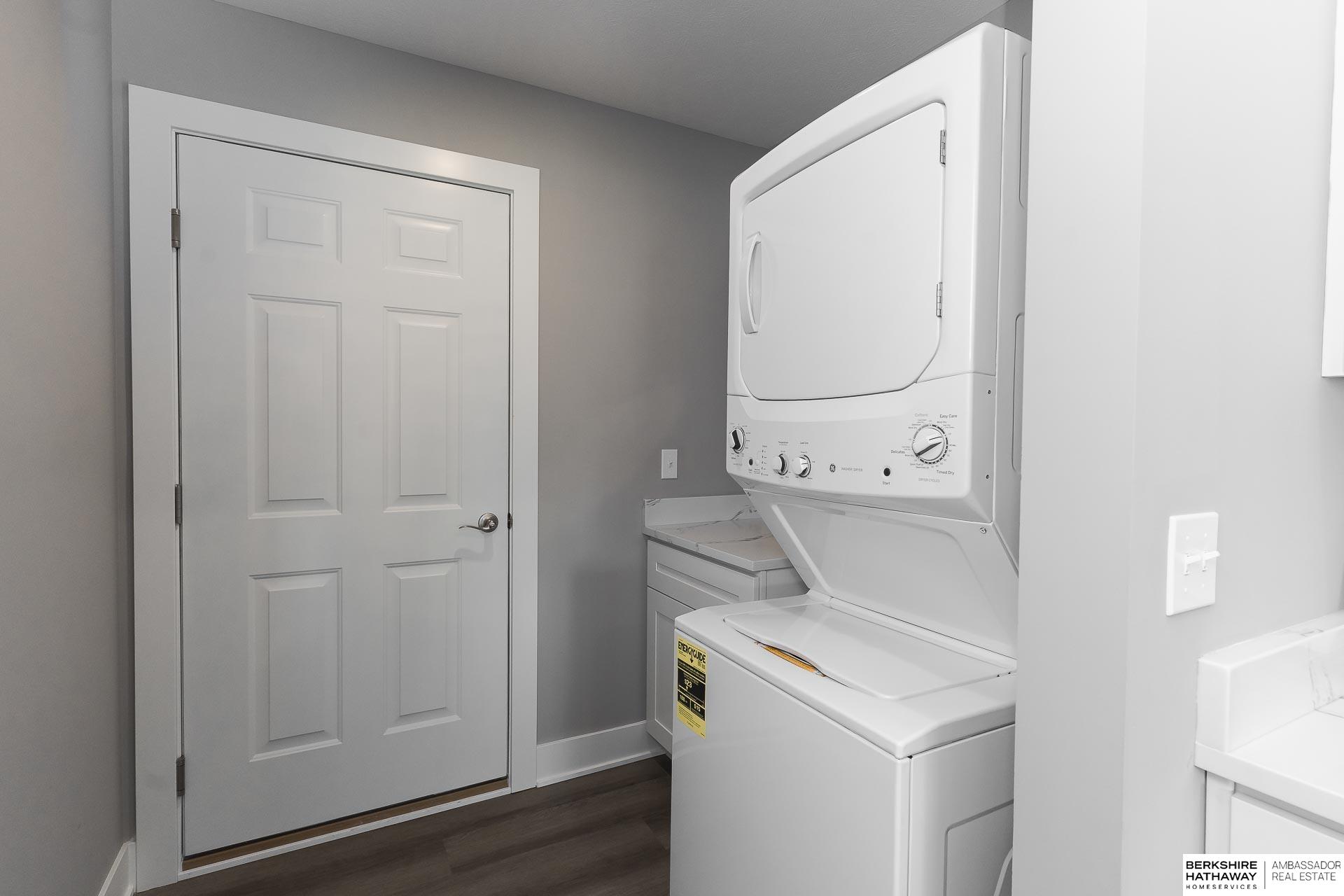 Elkhorn, Nebraska 68022, United States, 2 Bedrooms Bedrooms, ,2 BathroomsBathrooms,Residential,Active,247588