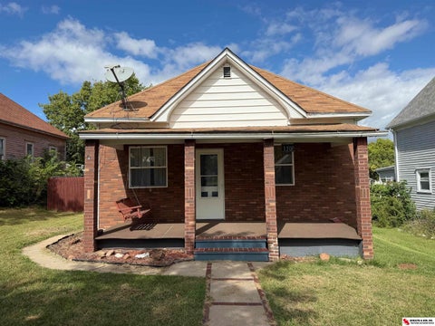 Photo of 1309 5th Street, Fairbury, NE 68352 (MLS # 22627389)