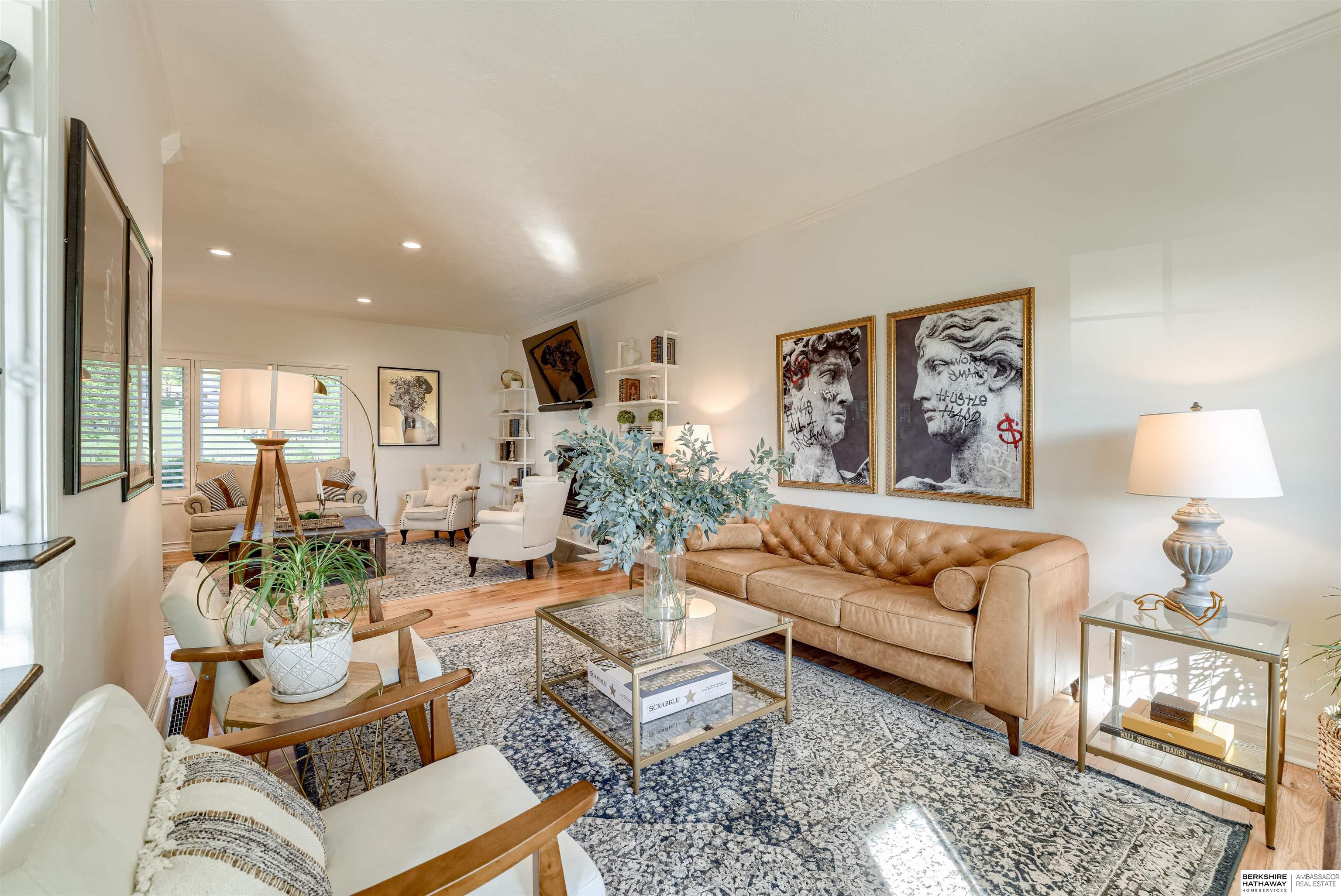 Omaha, Nebraska 68130, United States, 5 Bedrooms Bedrooms, ,3 BathroomsBathrooms,Residential,Pending,136859