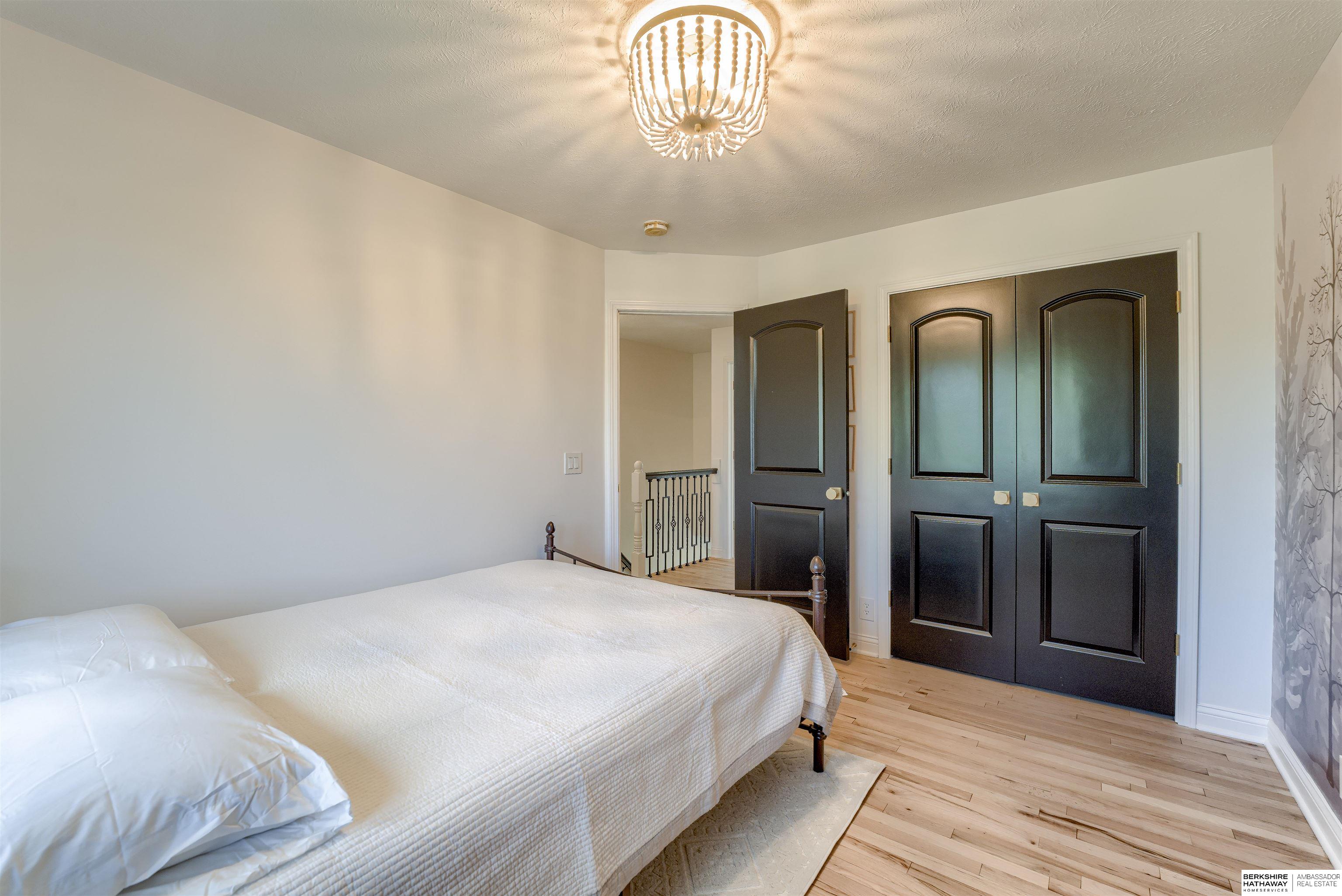 Omaha, Nebraska 68130, United States, 5 Bedrooms Bedrooms, ,3 BathroomsBathrooms,Residential,Pending,136859