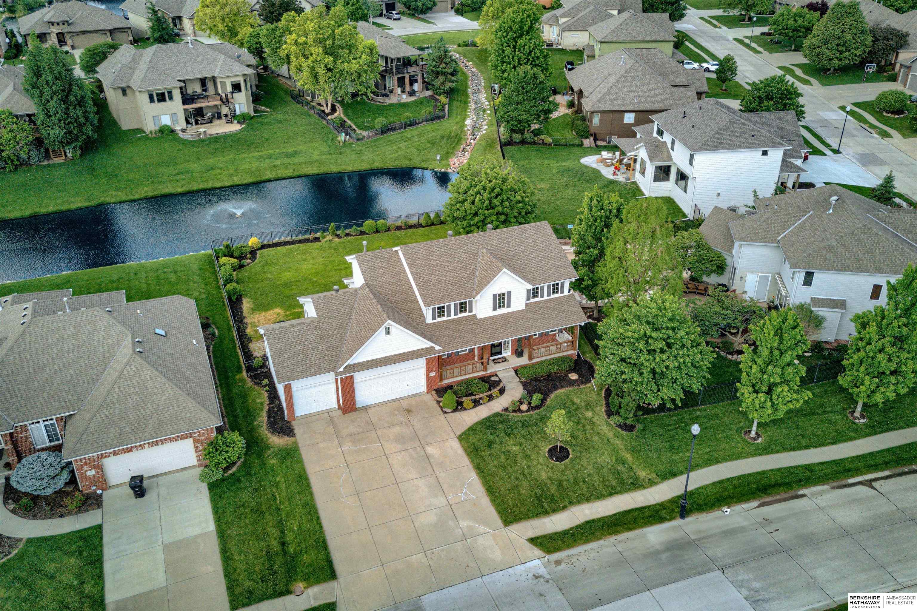 Omaha, Nebraska 68130, United States, 5 Bedrooms Bedrooms, ,3 BathroomsBathrooms,Residential,Pending,136859