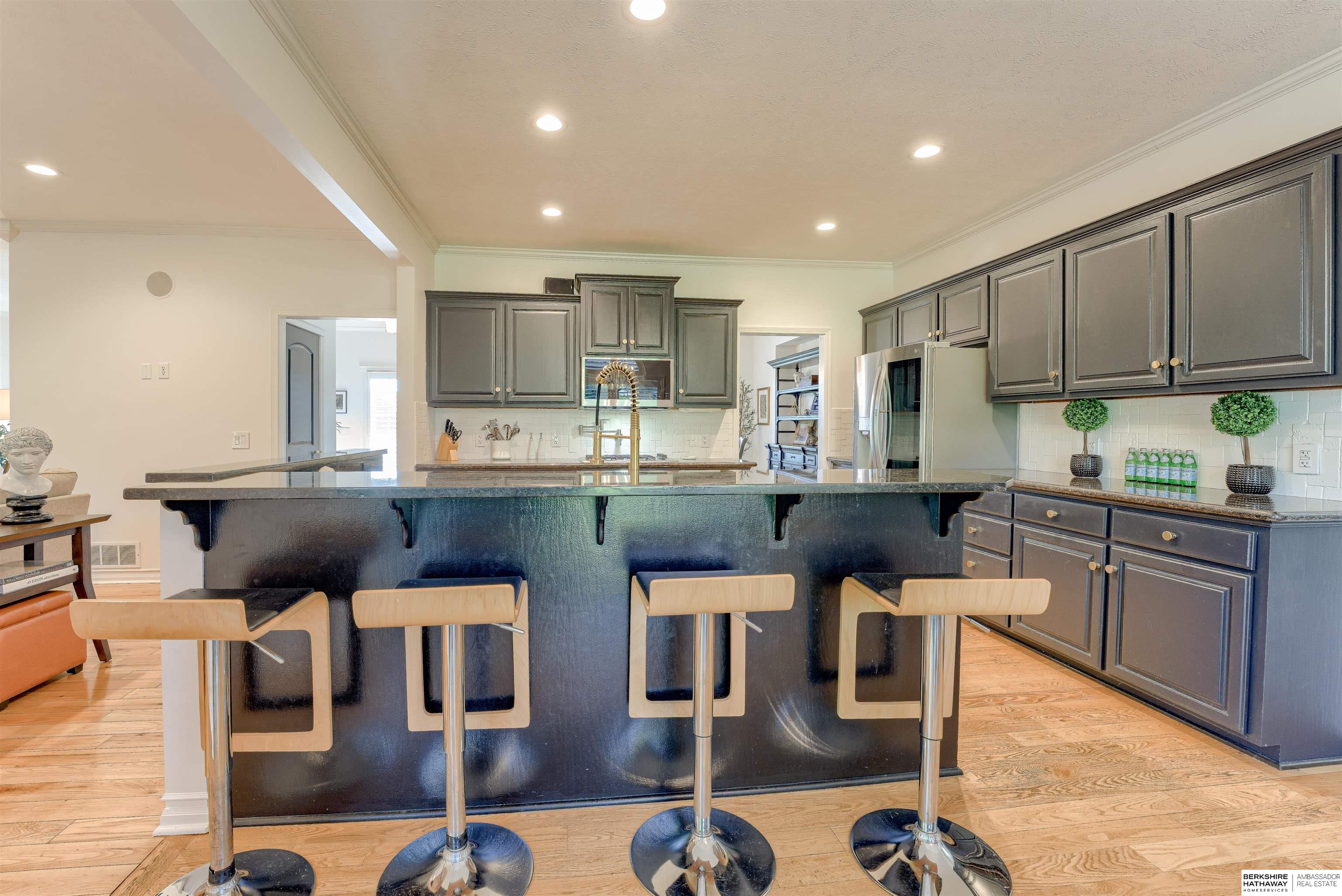 Omaha, Nebraska 68130, United States, 5 Bedrooms Bedrooms, ,3 BathroomsBathrooms,Residential,Pending,136859