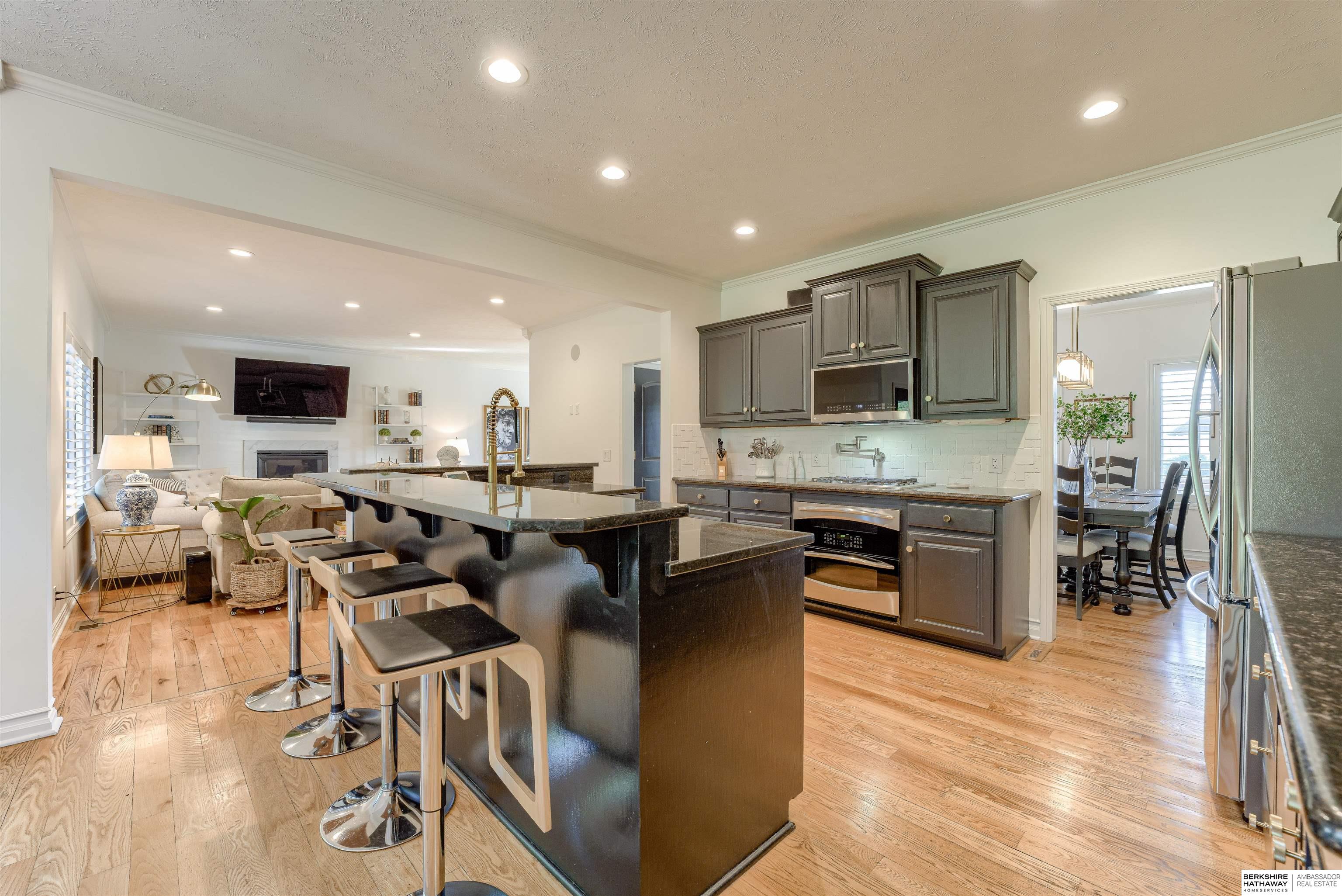 Omaha, Nebraska 68130, United States, 5 Bedrooms Bedrooms, ,3 BathroomsBathrooms,Residential,Pending,136859