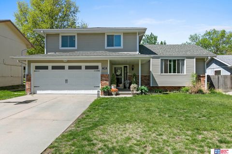 Photo of 1619 SW 14th Street, Lincoln, NE 68522 (MLS # 22614205)