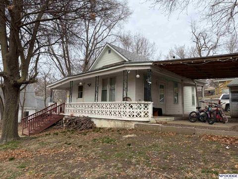 Photo of 1704 N Street, Omaha, NE 68107 (MLS # 22606614)