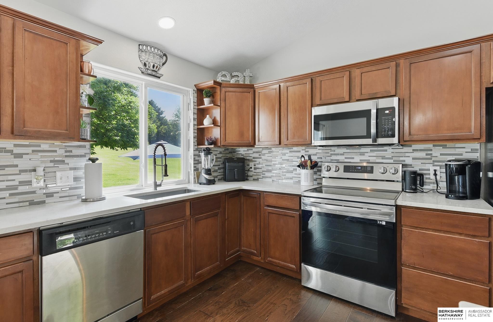 Omaha, Nebraska 68116, United States, 2 Bedrooms Bedrooms, ,2 BathroomsBathrooms,Residential,Active,140105