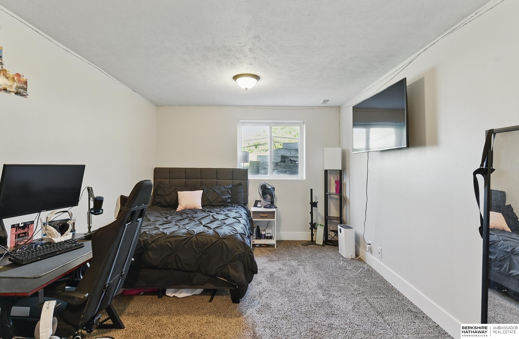 Omaha, Nebraska 68116, United States, 2 Bedrooms Bedrooms, ,2 BathroomsBathrooms,Residential,Active,140105