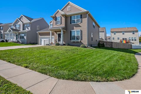 Photo of 7426 N 88 Street, Omaha, NE 68122 (MLS # 22528359)