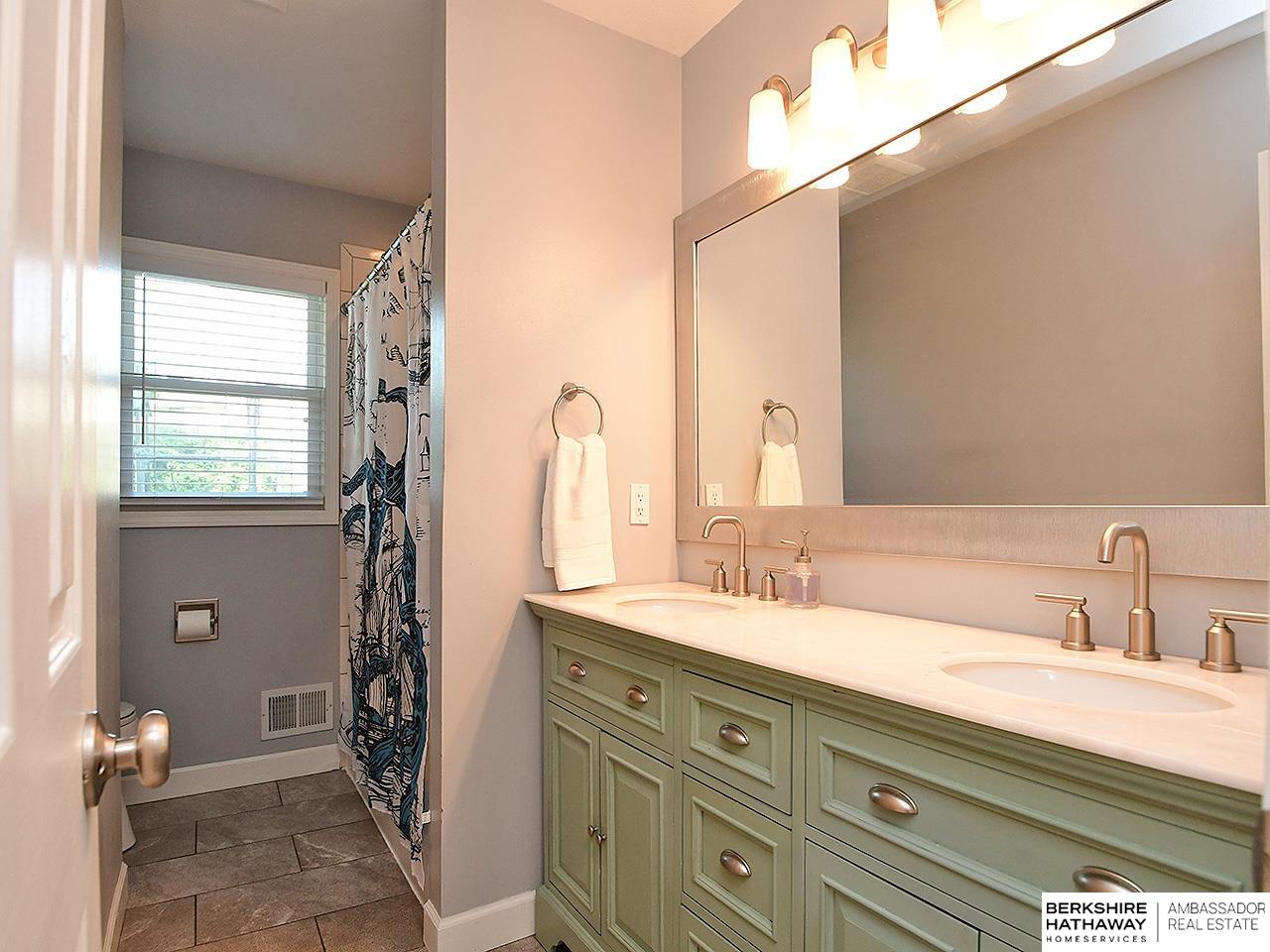 Bennington, Nebraska 68007, United States, 3 Bedrooms Bedrooms, ,2 BathroomsBathrooms,Residential,Active,190109