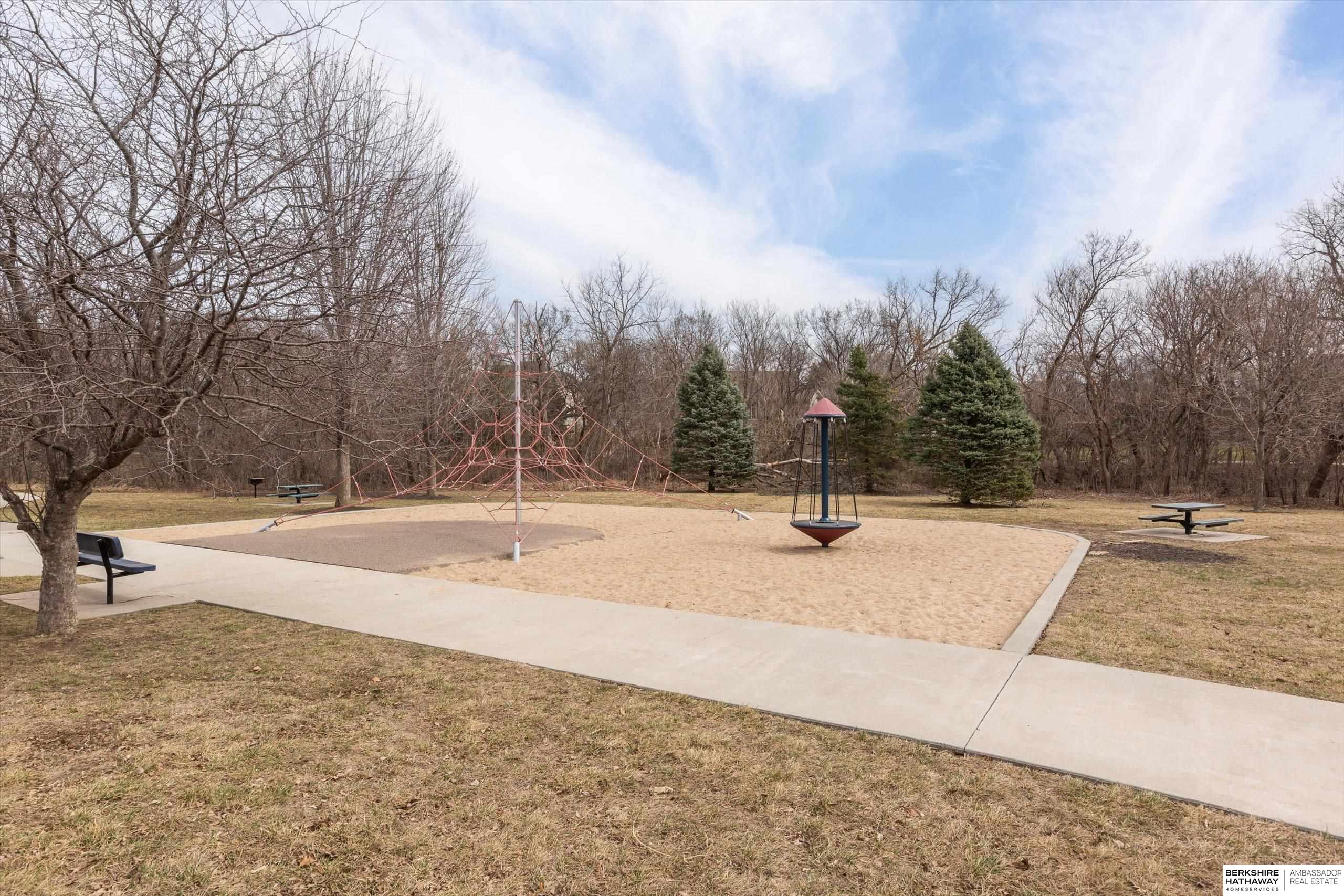 Omaha, Nebraska 68116, United States, 3 Bedrooms Bedrooms, ,3 BathroomsBathrooms,Residential,Active,133114