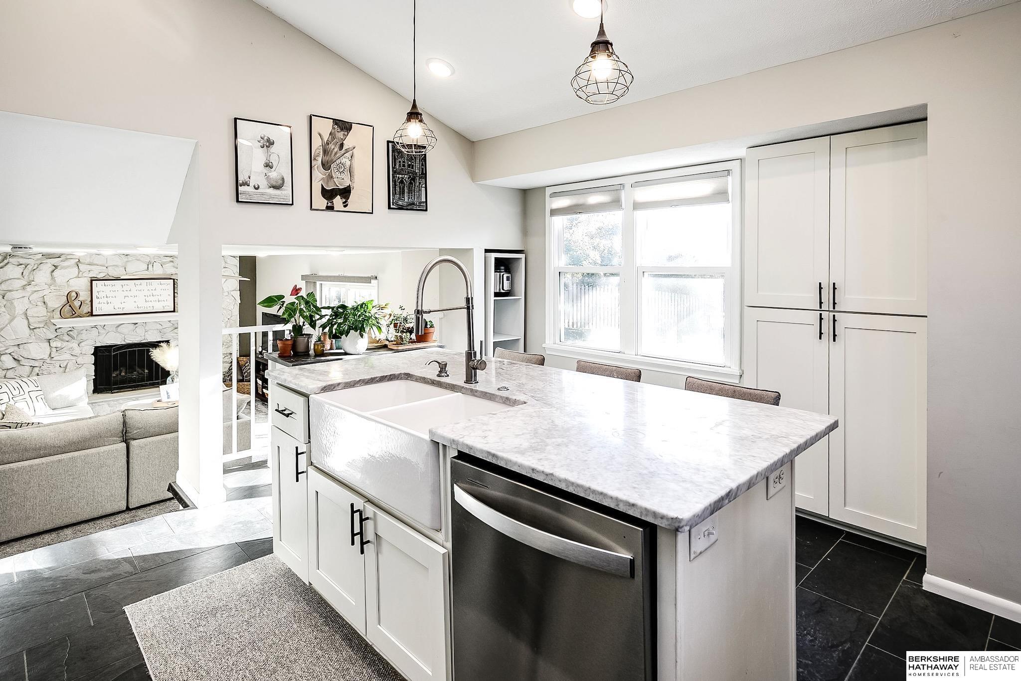 Omaha, Nebraska 68154, United States, 3 Bedrooms Bedrooms, ,2 BathroomsBathrooms,Residential,Active,237400