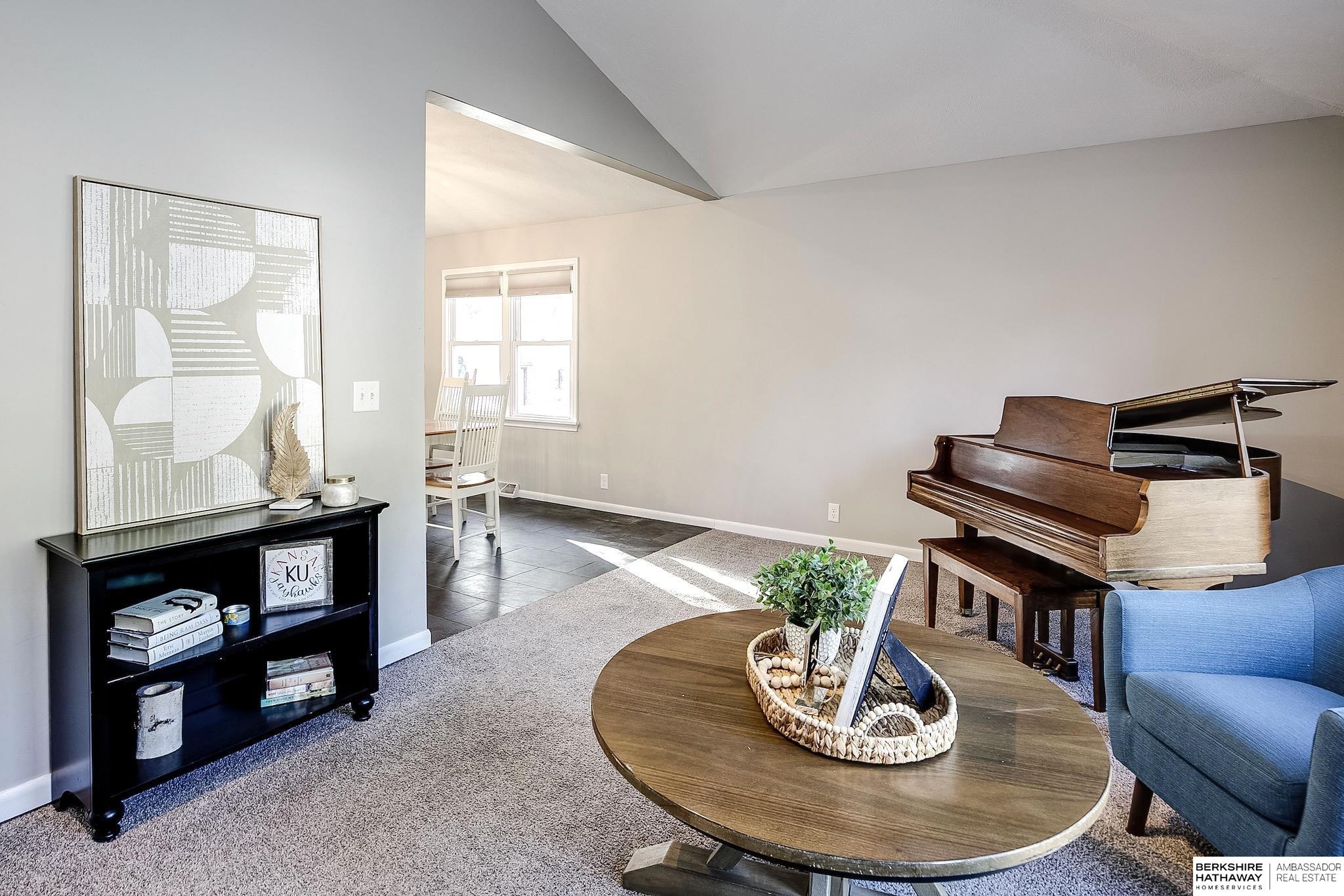 Omaha, Nebraska 68154, United States, 3 Bedrooms Bedrooms, ,2 BathroomsBathrooms,Residential,Active,237400