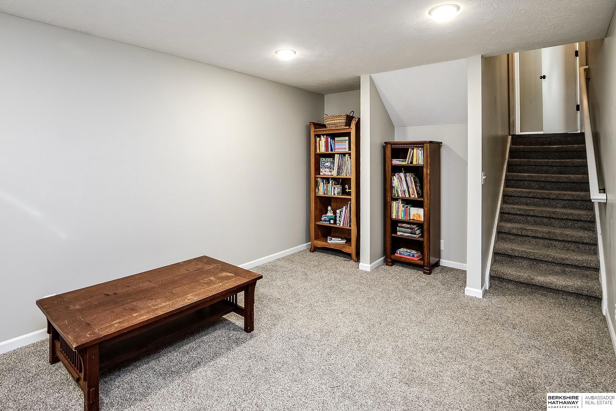 Omaha, Nebraska 68154, United States, 3 Bedrooms Bedrooms, ,2 BathroomsBathrooms,Residential,Active,237400