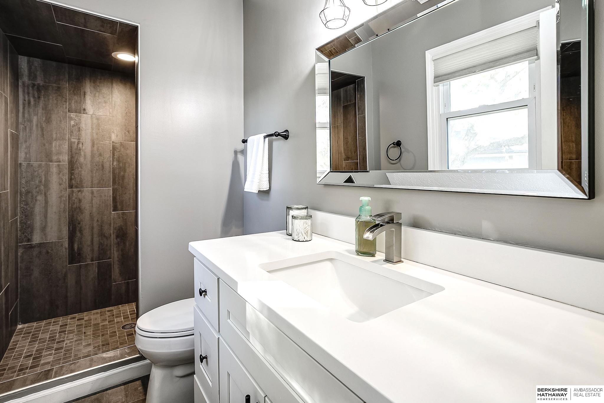 Omaha, Nebraska 68154, United States, 3 Bedrooms Bedrooms, ,2 BathroomsBathrooms,Residential,Active,237400