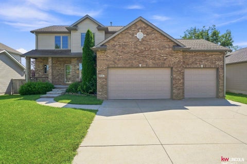 Photo of 8941 Garland Street, Lincoln, NE 68505 (MLS # 22624883)