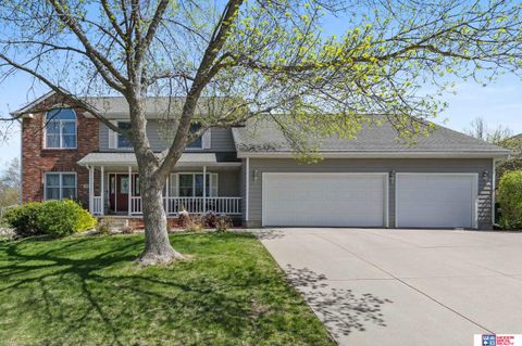 Photo of 5540 S 72nd Street, Lincoln, NE 68506 (MLS # 22610825)