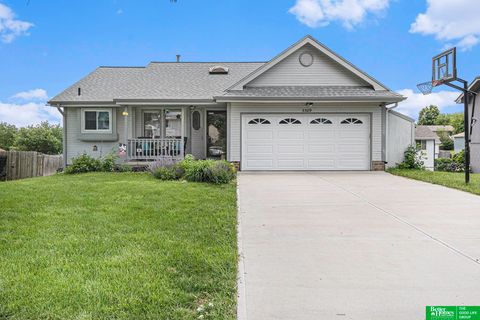 Photo of 3309 Lookingglass Drive, Bellevue, NE 68123 (MLS # 22528507)