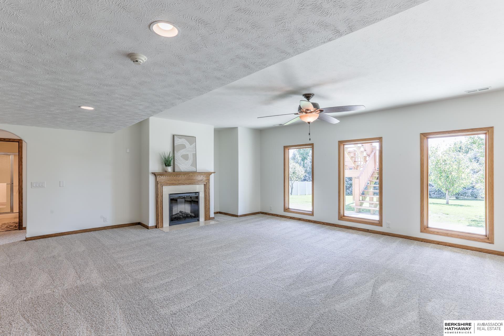 Gretna, Nebraska 68028, United States, 4 Bedrooms Bedrooms, ,3 BathroomsBathrooms,Residential,Active,225335