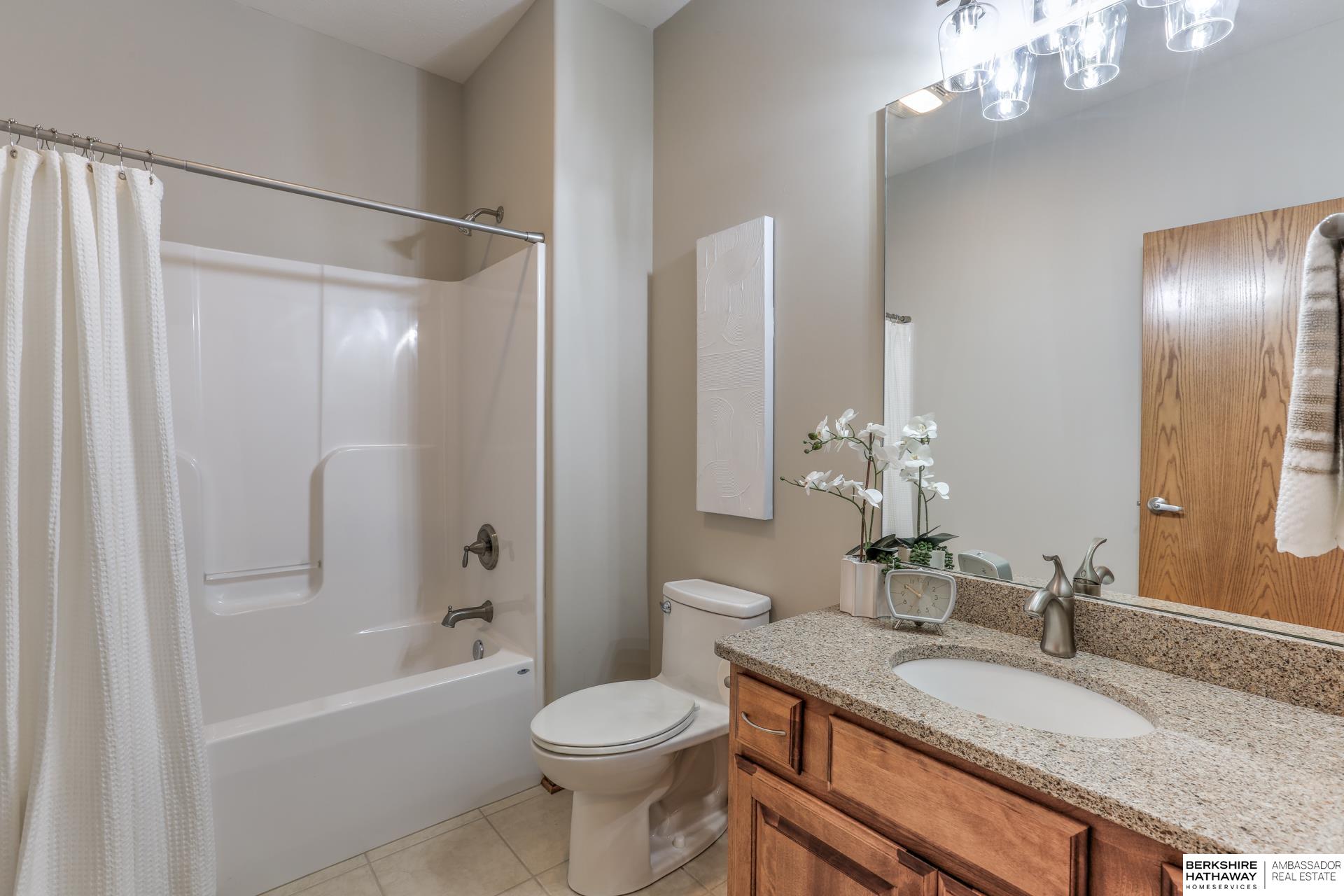 Gretna, Nebraska 68028, United States, 4 Bedrooms Bedrooms, ,3 BathroomsBathrooms,Residential,Active,225335