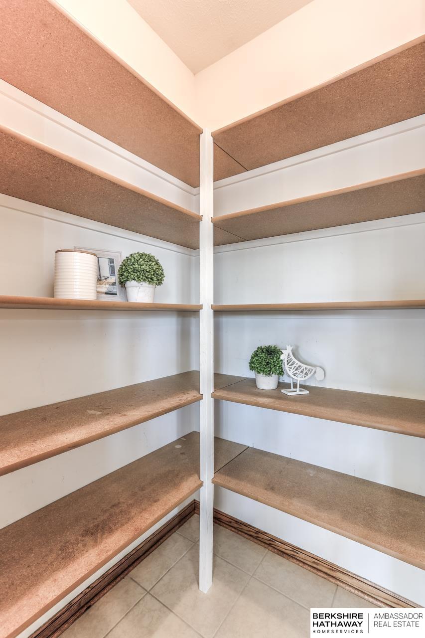 Gretna, Nebraska 68028, United States, 4 Bedrooms Bedrooms, ,3 BathroomsBathrooms,Residential,Active,225335