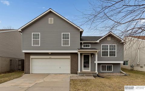 Photo of 5620 S 193rd Street, Omaha, NE 68135 (MLS # 22605933)