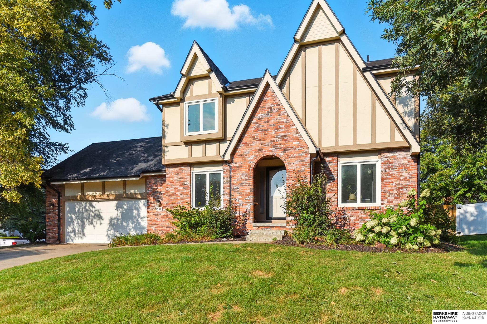 Papillion, Nebraska 68046, United States, 4 Bedrooms Bedrooms, ,3 BathroomsBathrooms,Residential,Active,205107