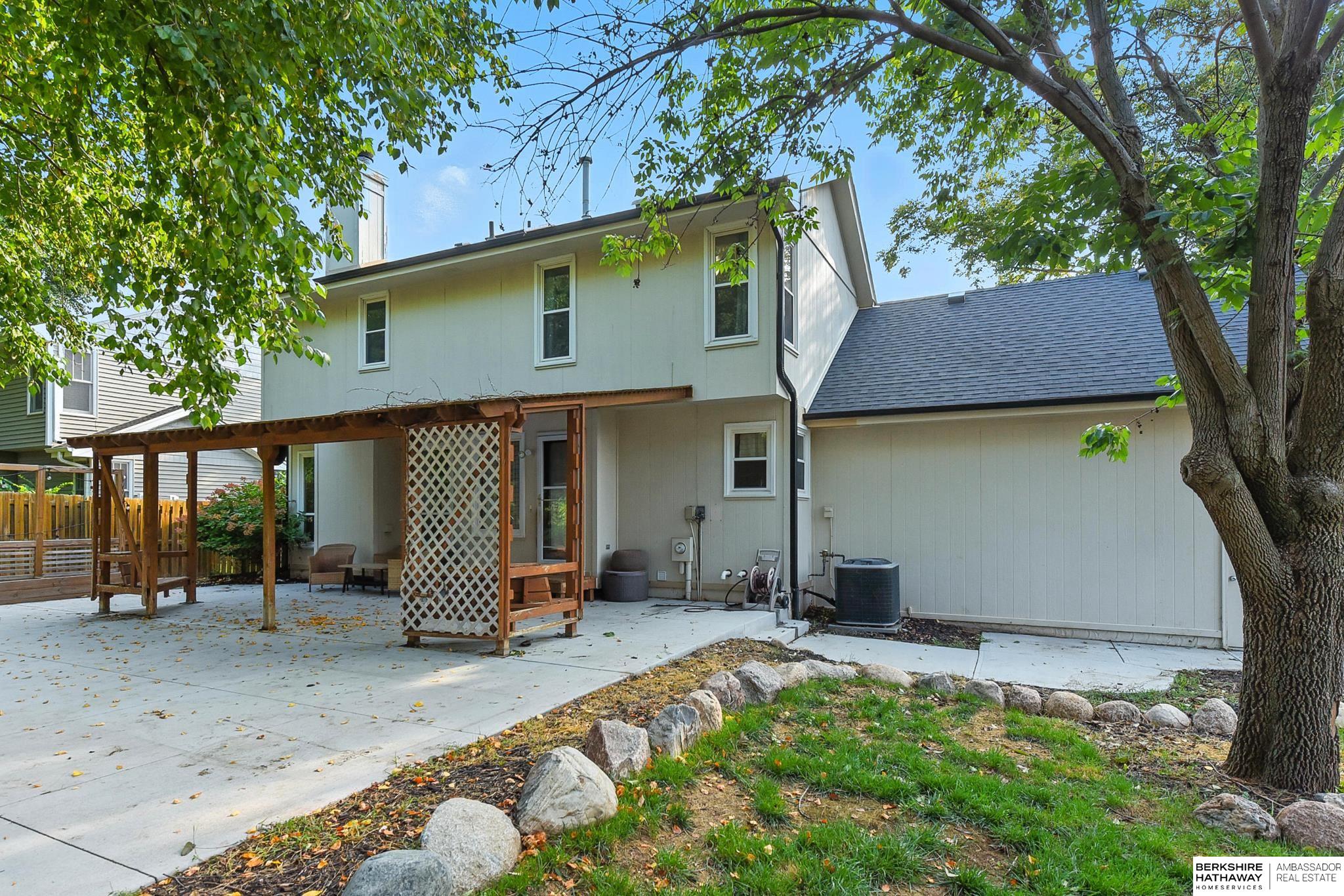 Papillion, Nebraska 68046, United States, 4 Bedrooms Bedrooms, ,3 BathroomsBathrooms,Residential,Active,205107