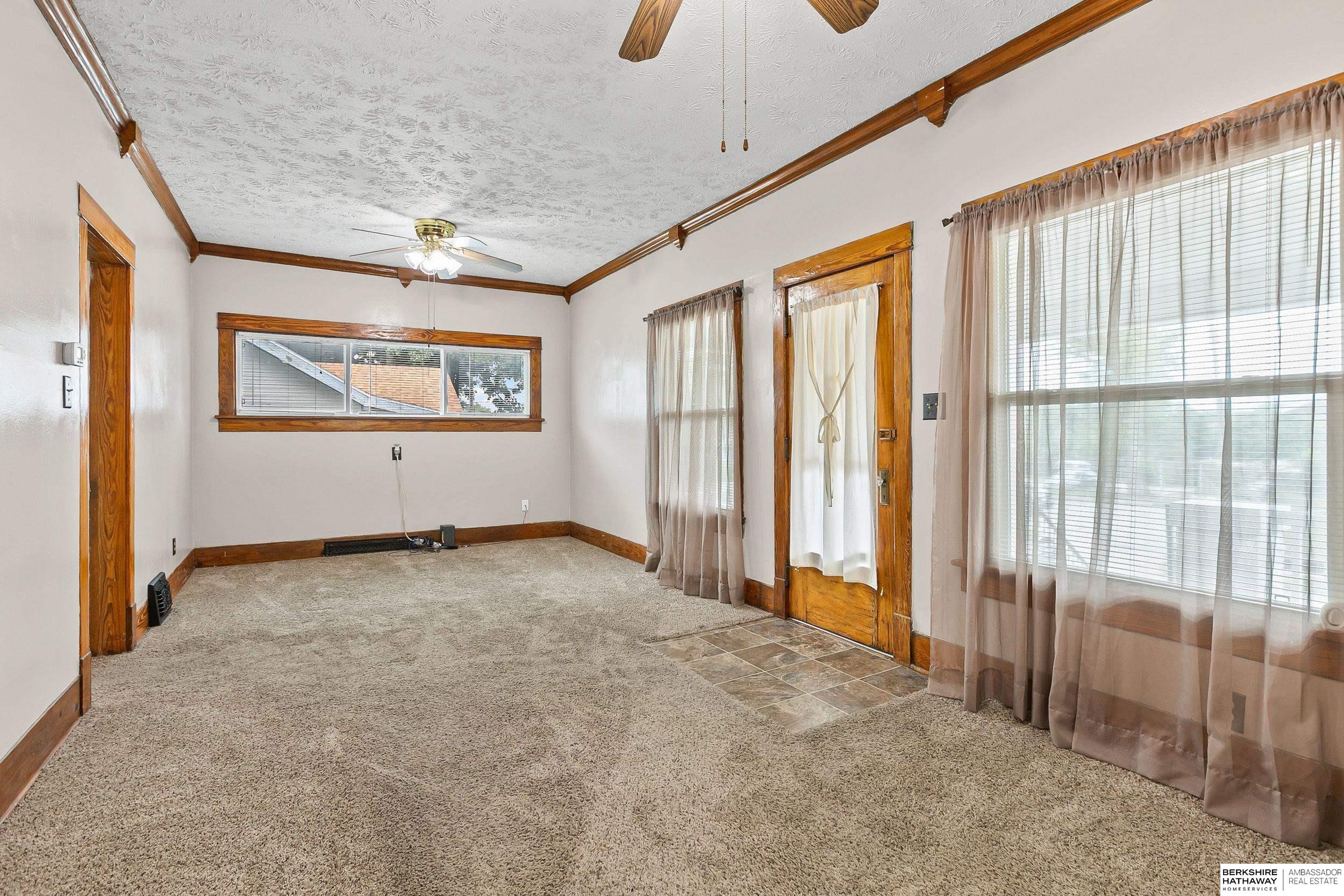 Lincoln, Nebraska 68502, United States, 3 Bedrooms Bedrooms, ,2 BathroomsBathrooms,Residential,Active,186788