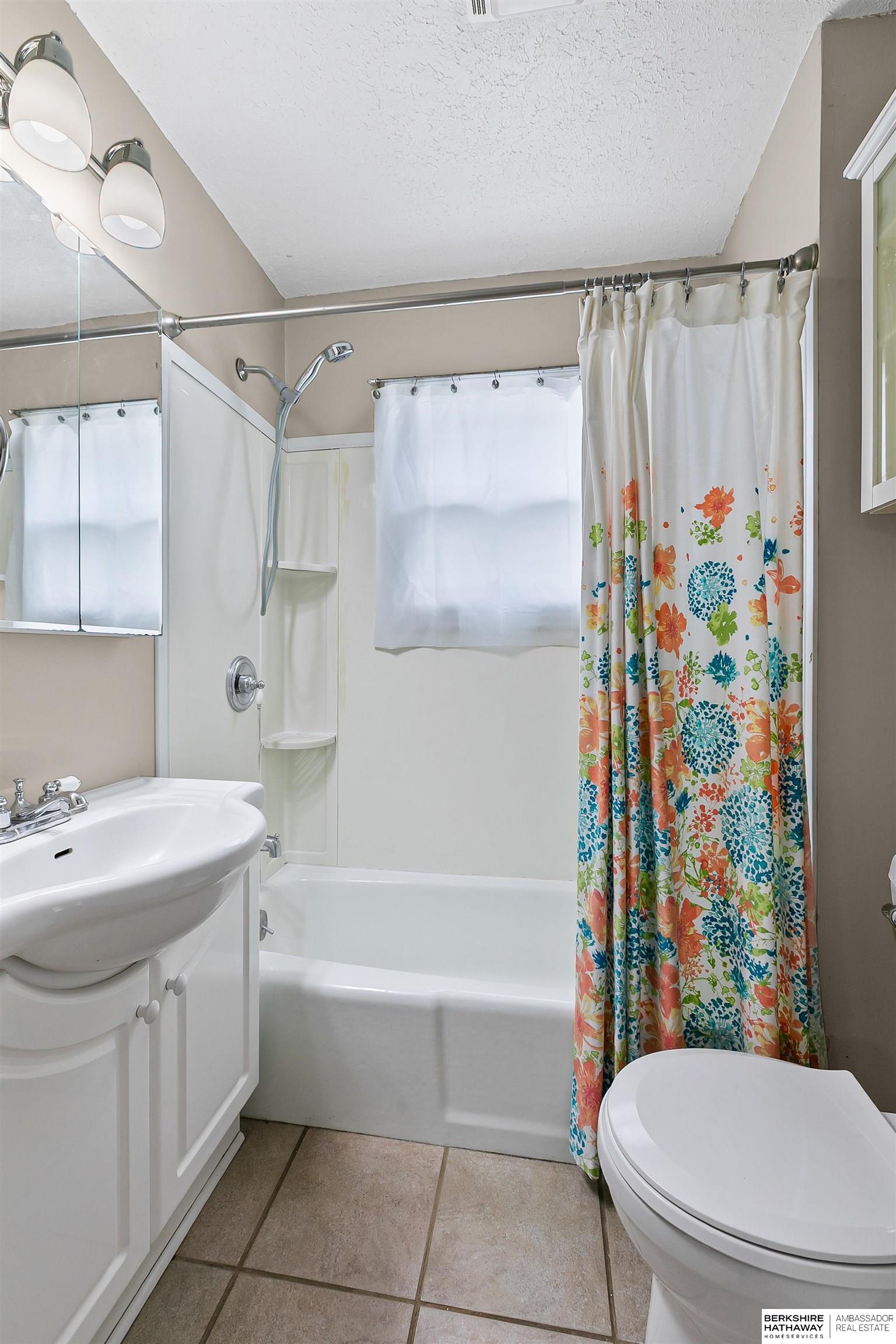 Lincoln, Nebraska 68502, United States, 3 Bedrooms Bedrooms, ,2 BathroomsBathrooms,Residential,Active,186788