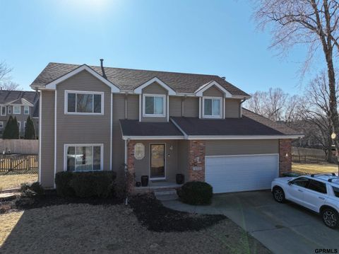 Photo of 16325 N Seward Circle, Omaha, NE 68118 (MLS # 22604389)