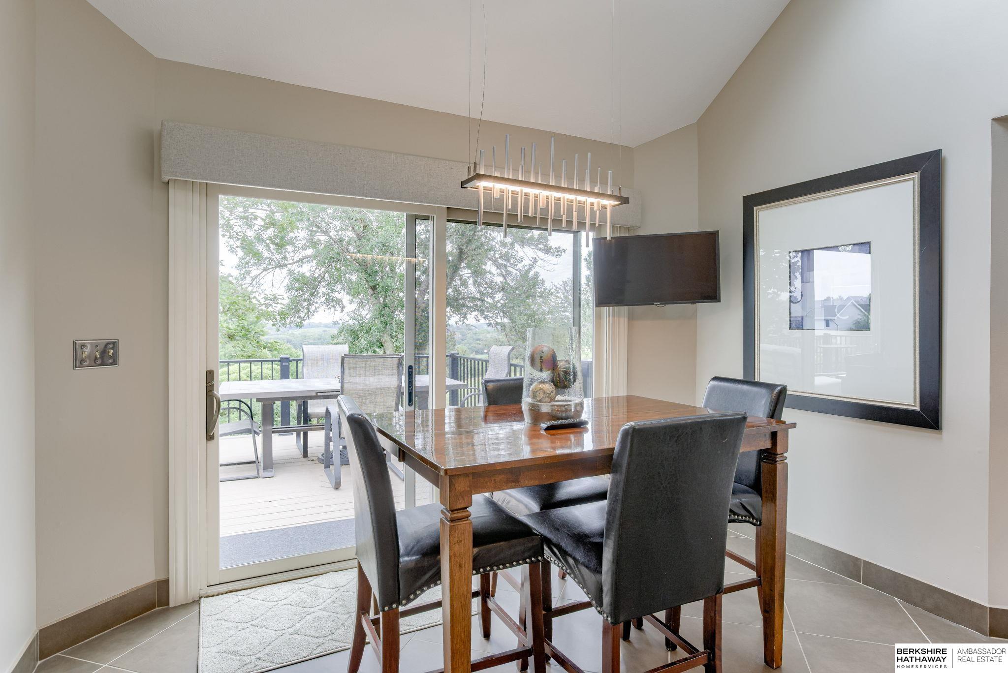 Louisville, Nebraska 68037, United States, 4 Bedrooms Bedrooms, ,3 BathroomsBathrooms,Residential,Active,183672