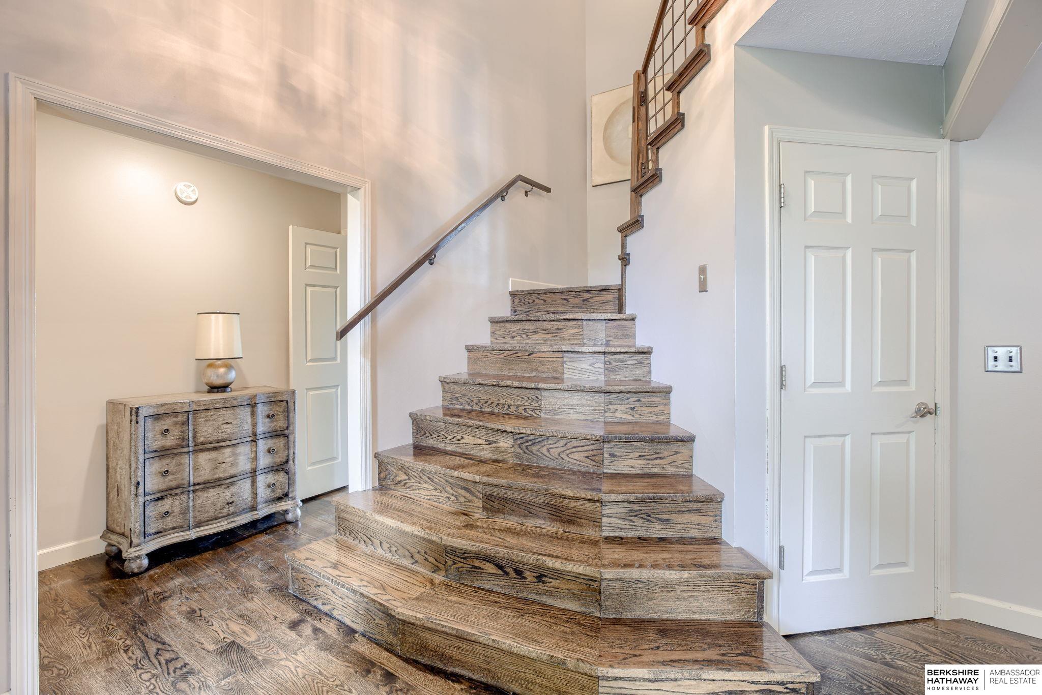 Louisville, Nebraska 68037, United States, 4 Bedrooms Bedrooms, ,3 BathroomsBathrooms,Residential,Active,183672