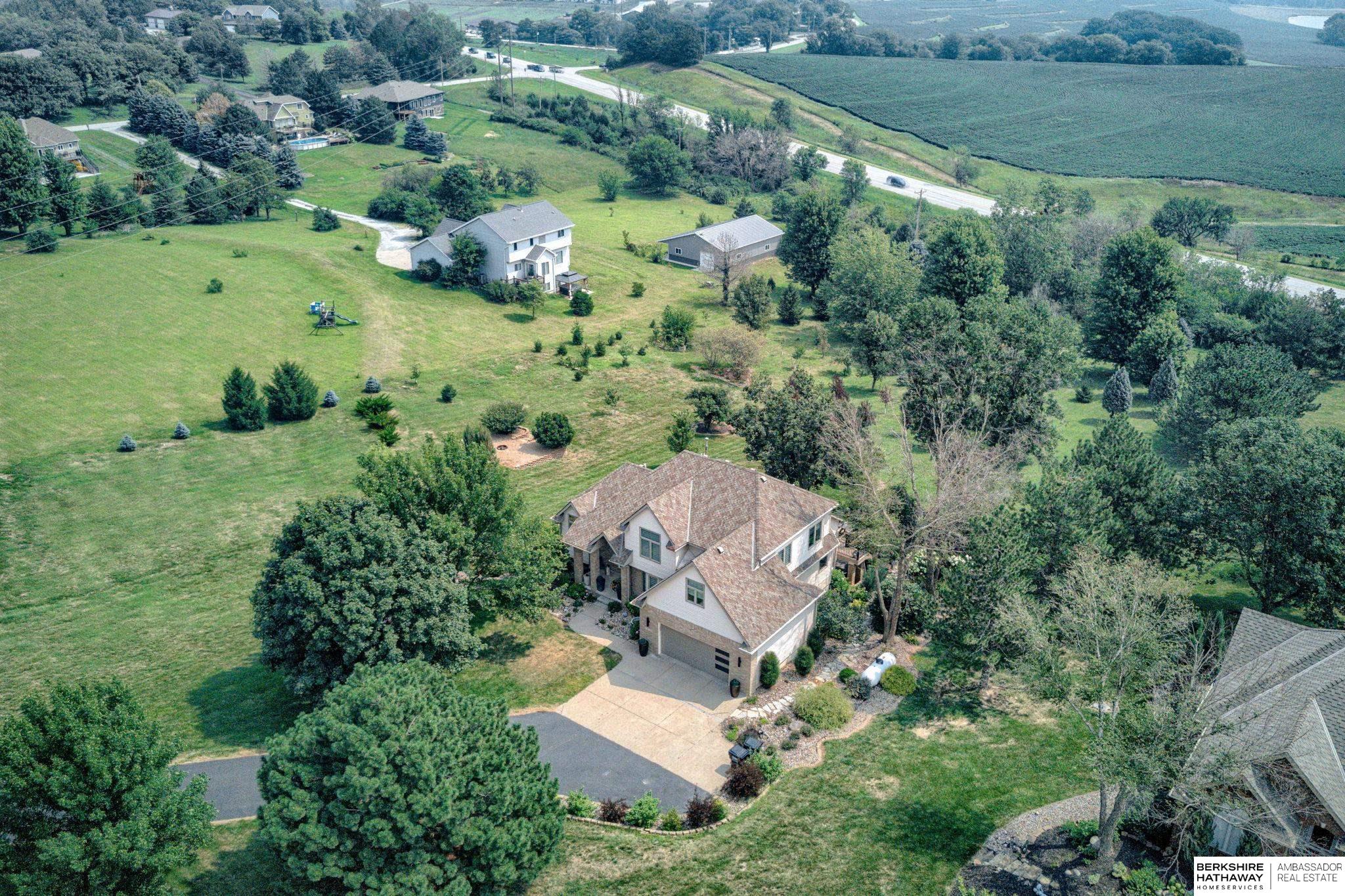 Louisville, Nebraska 68037, United States, 4 Bedrooms Bedrooms, ,3 BathroomsBathrooms,Residential,Active,183672