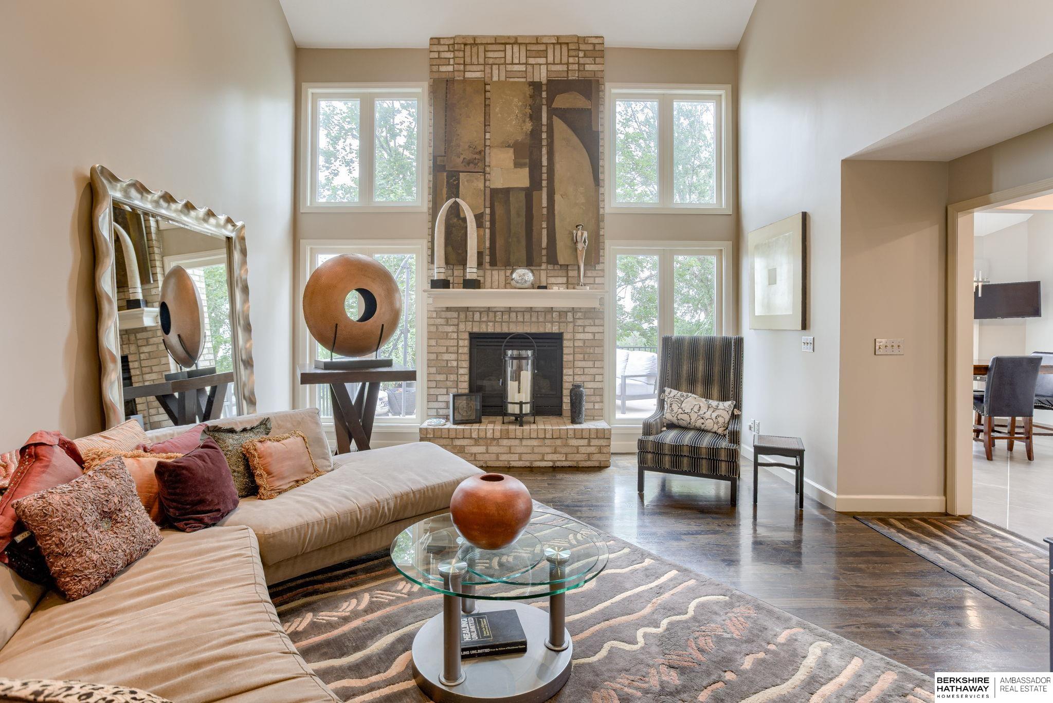 Louisville, Nebraska 68037, United States, 4 Bedrooms Bedrooms, ,3 BathroomsBathrooms,Residential,Active,183672