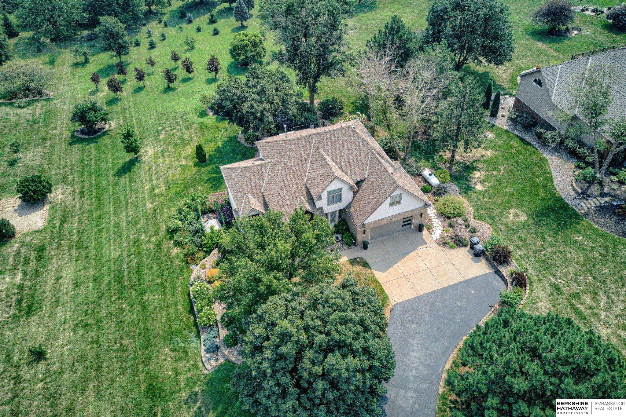 Louisville, Nebraska 68037, United States, 4 Bedrooms Bedrooms, ,3 BathroomsBathrooms,Residential,Active,183672