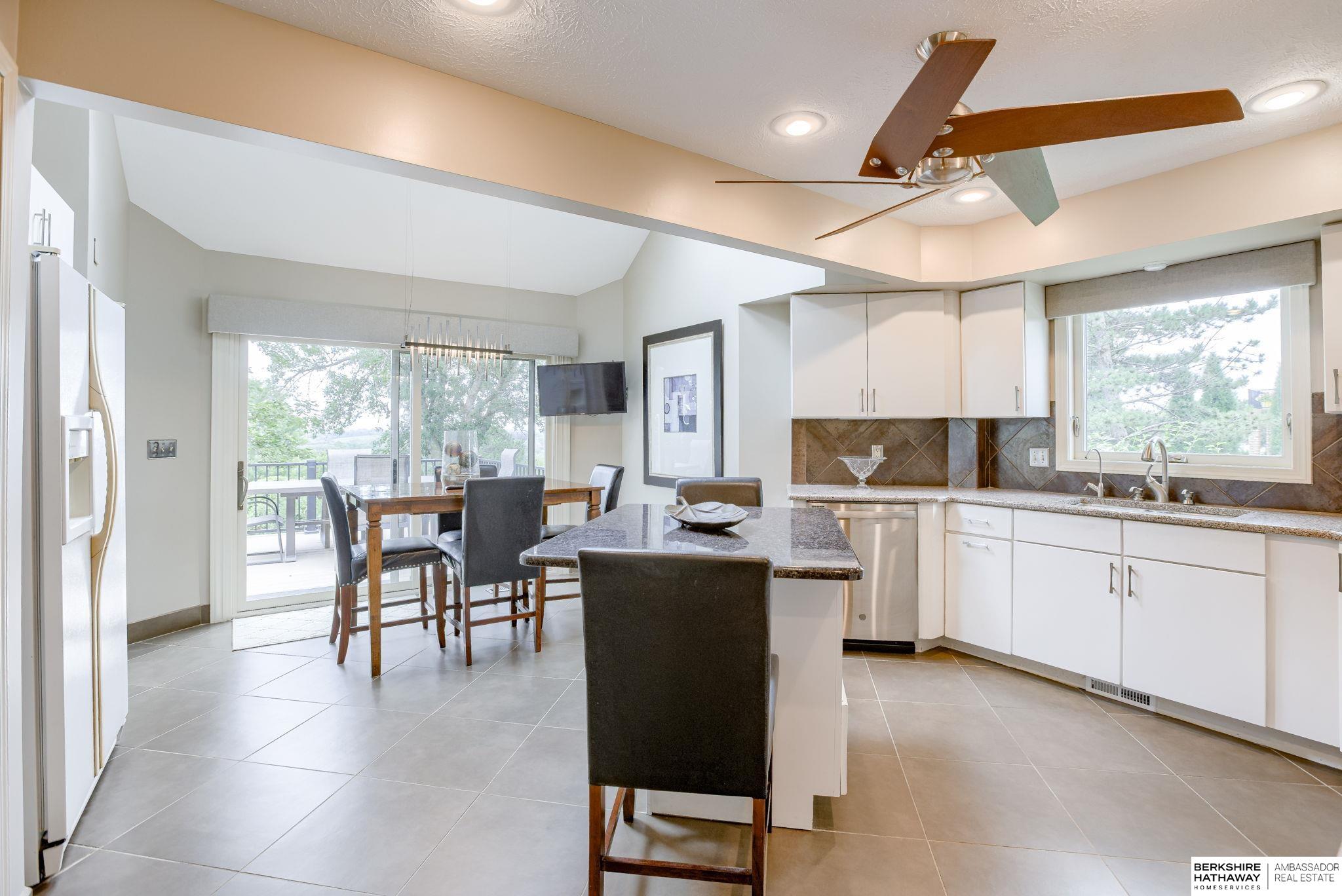 Louisville, Nebraska 68037, United States, 4 Bedrooms Bedrooms, ,3 BathroomsBathrooms,Residential,Active,183672