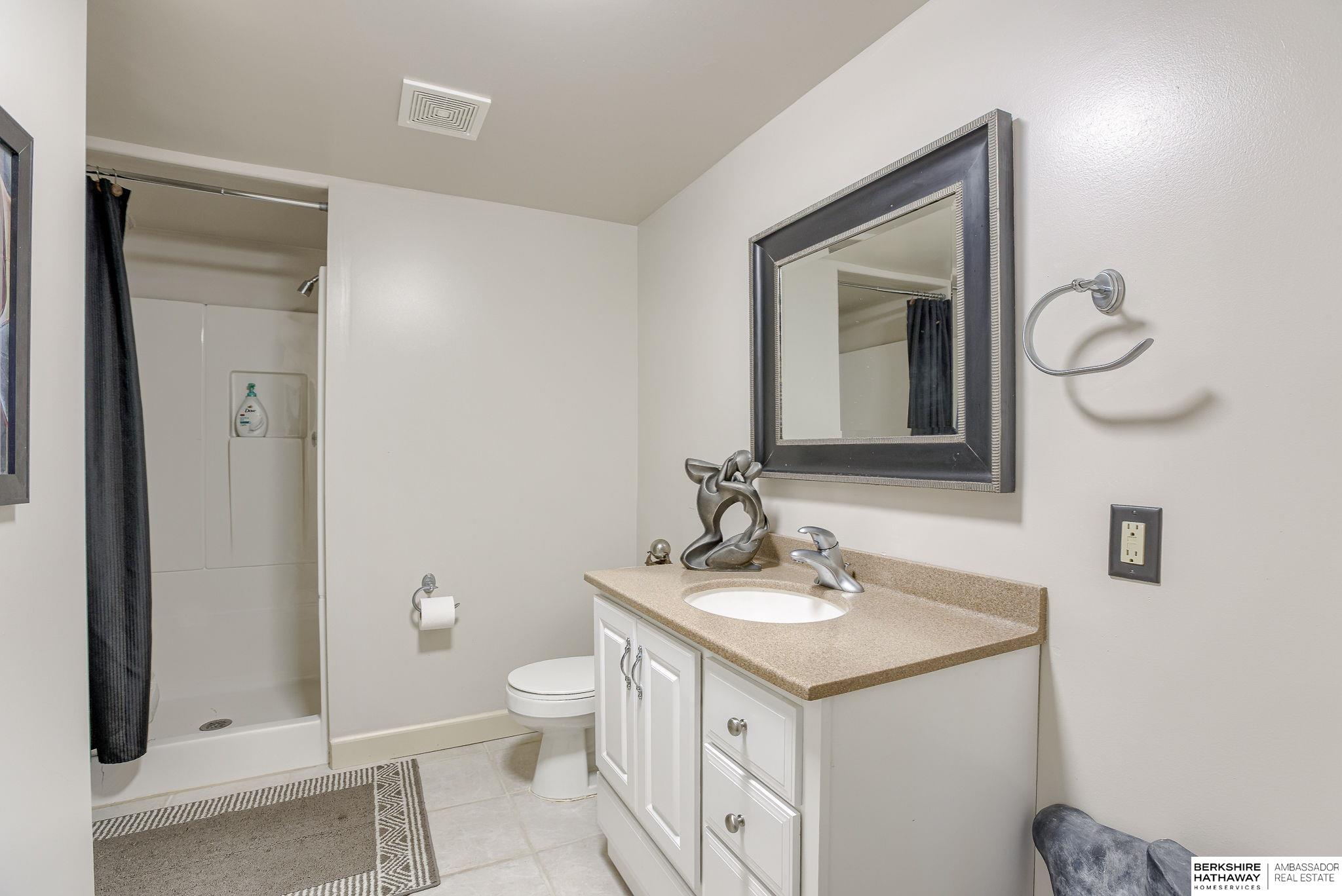 Louisville, Nebraska 68037, United States, 4 Bedrooms Bedrooms, ,3 BathroomsBathrooms,Residential,Active,183672