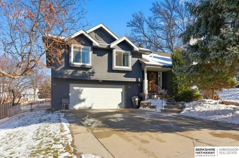 Photo of 523 S 158th Street, Omaha, NE 68118 (MLS # 22534474)
