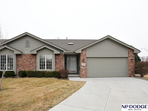 Photo of 15605 Edna Circle, Omaha, NE 68136 (MLS # 22605021)