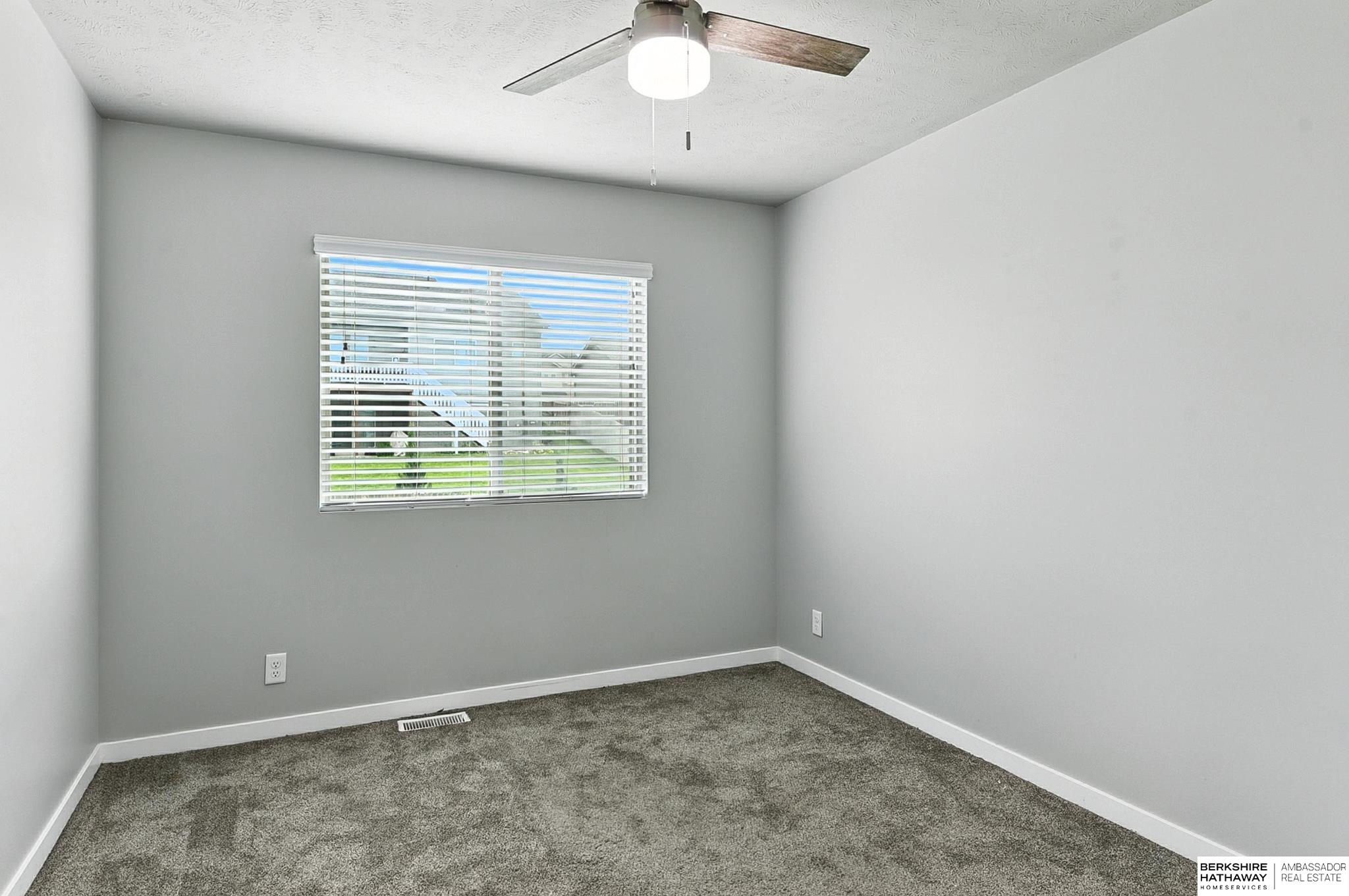 Bennington, Nebraska 68007, United States, 5 Bedrooms Bedrooms, ,3 BathroomsBathrooms,Residential,Active,177307