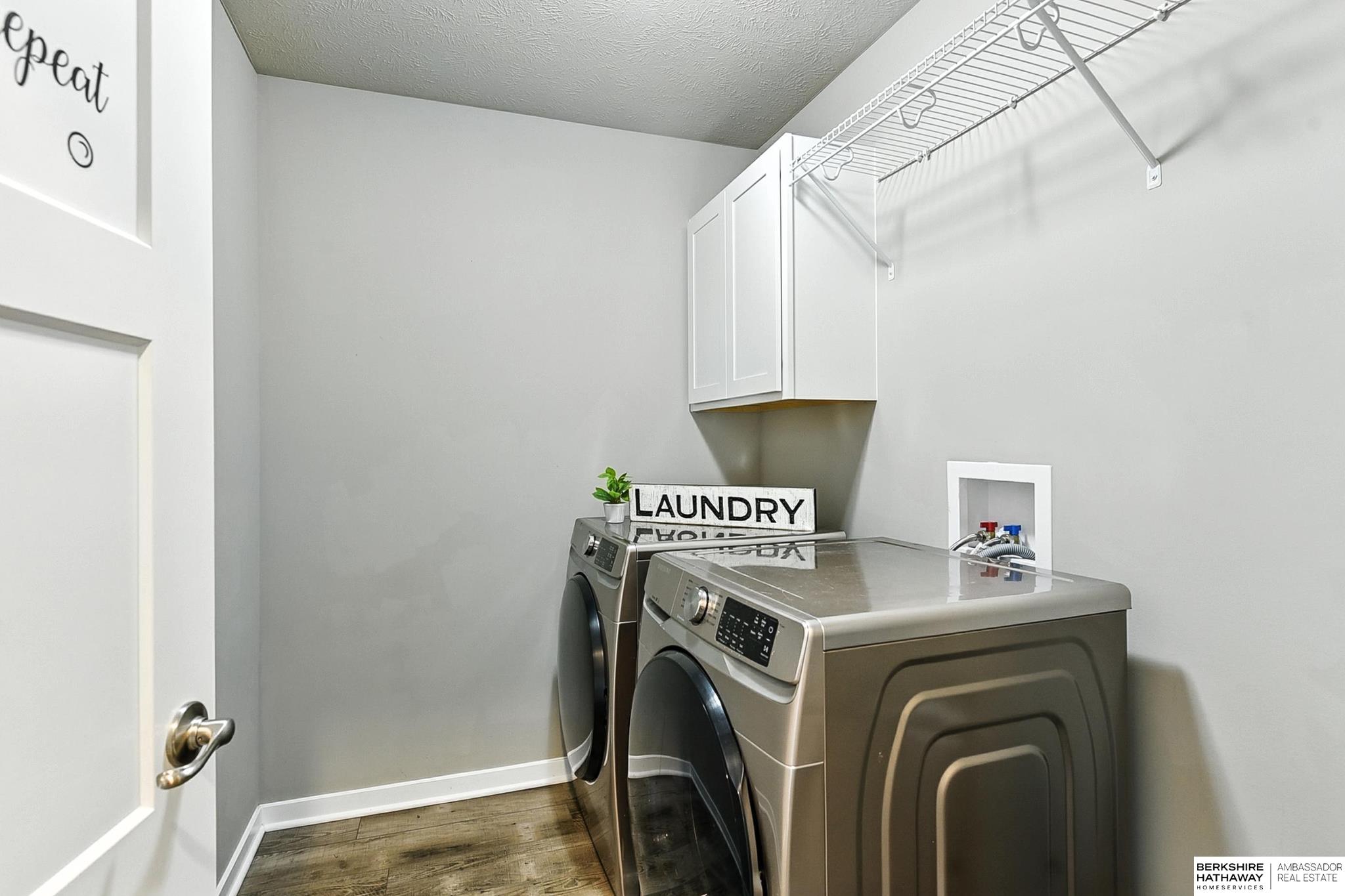 Bennington, Nebraska 68007, United States, 5 Bedrooms Bedrooms, ,3 BathroomsBathrooms,Residential,Active,177307