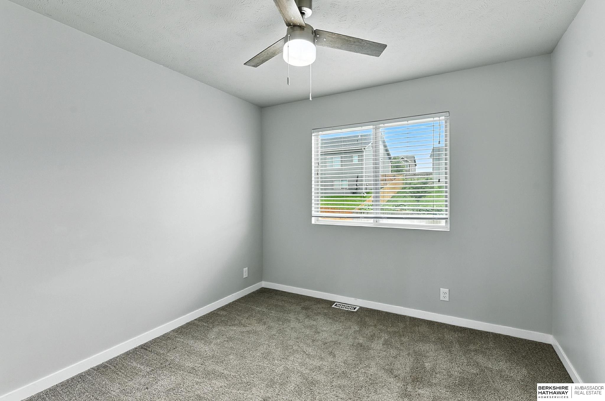 Bennington, Nebraska 68007, United States, 5 Bedrooms Bedrooms, ,3 BathroomsBathrooms,Residential,Active,177307