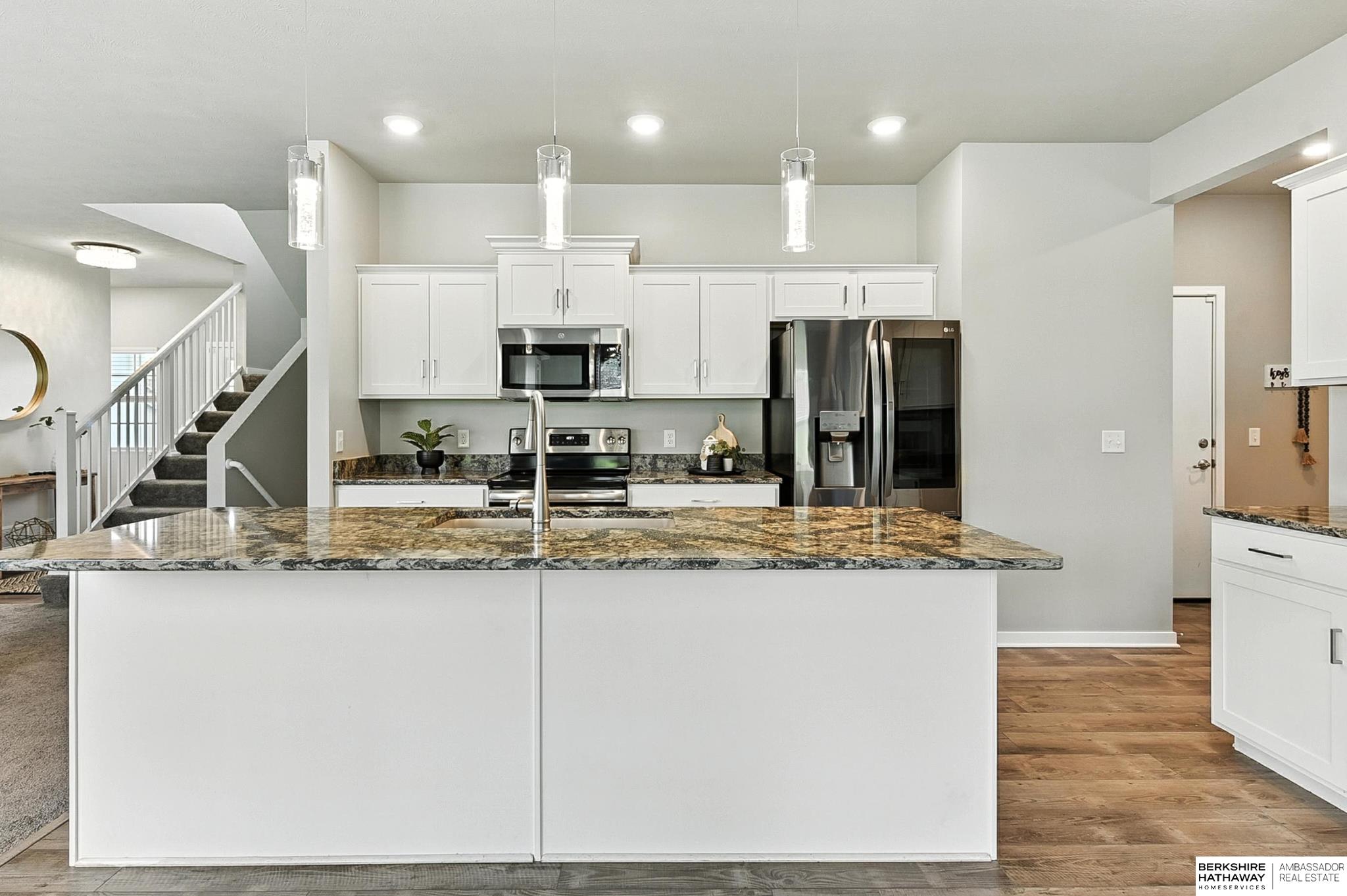 Bennington, Nebraska 68007, United States, 5 Bedrooms Bedrooms, ,3 BathroomsBathrooms,Residential,Active,177307