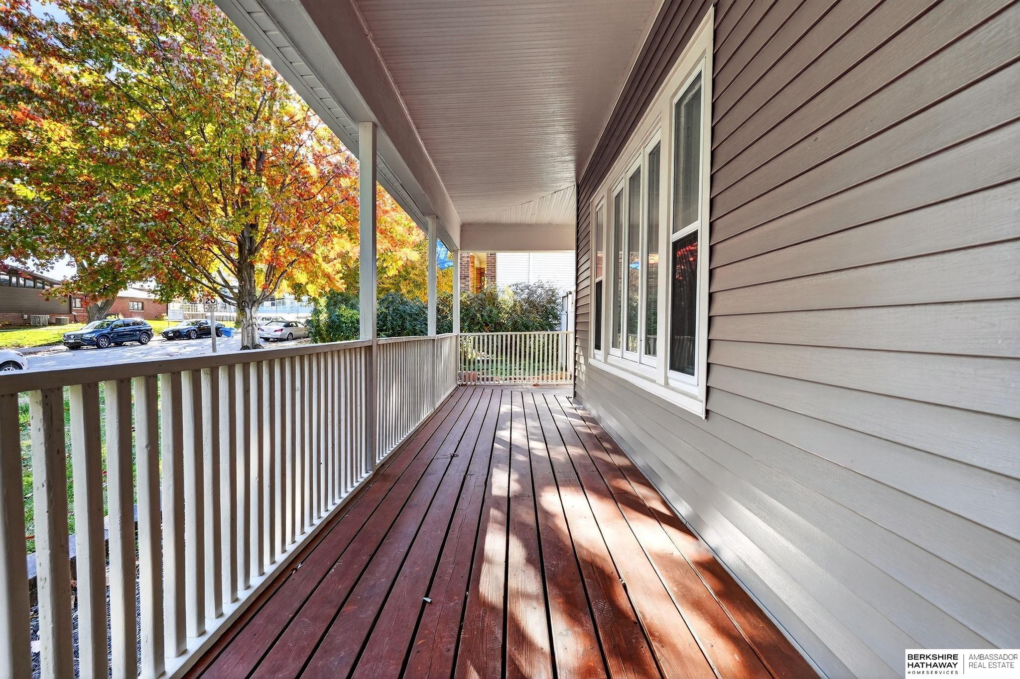 Omaha, Nebraska 68105, United States, 4 Bedrooms Bedrooms, ,2 BathroomsBathrooms,Residential,Active,241505