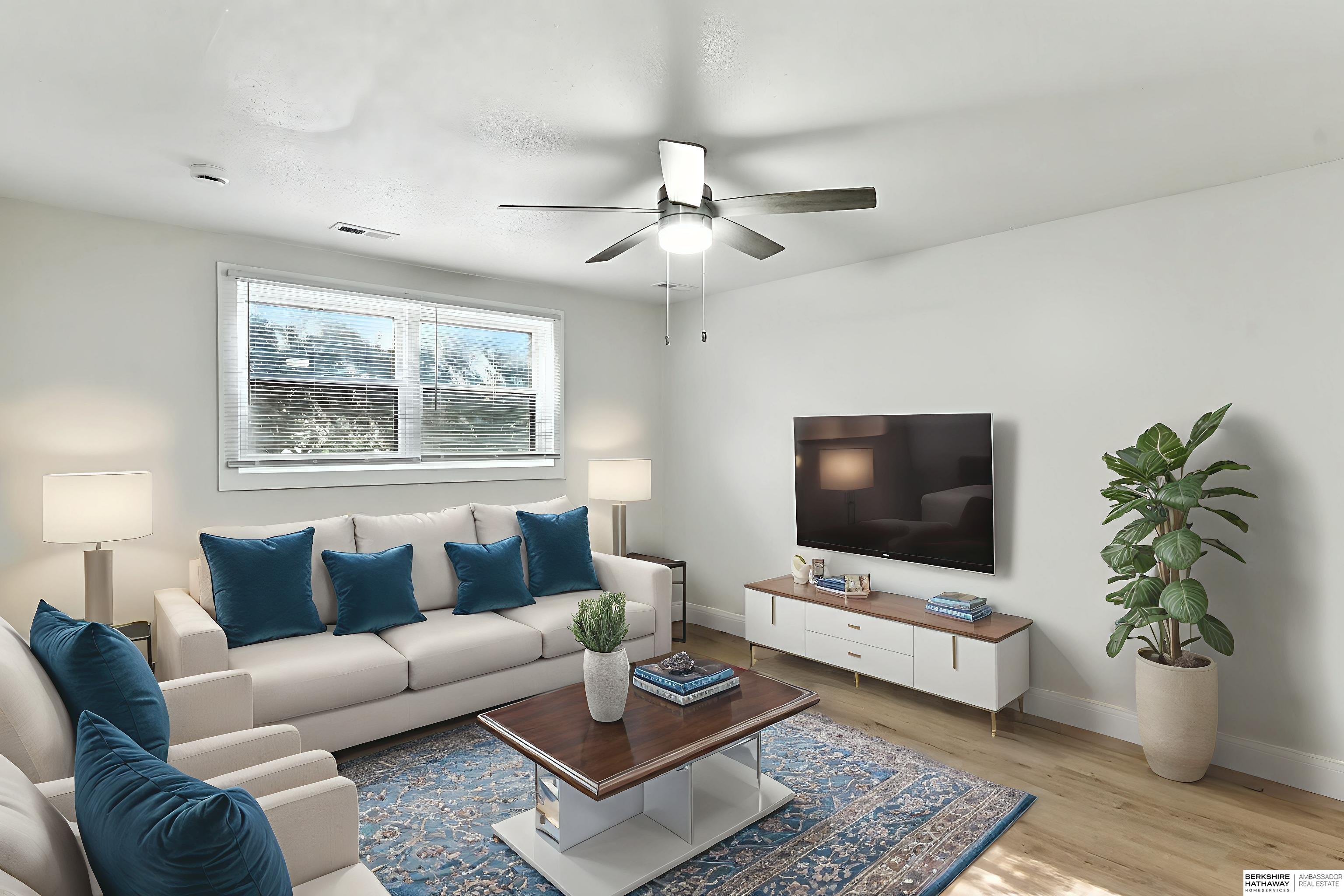 Lincoln, Nebraska 68510, United States, 3 Bedrooms Bedrooms, ,2 BathroomsBathrooms,Residential,Active,205918