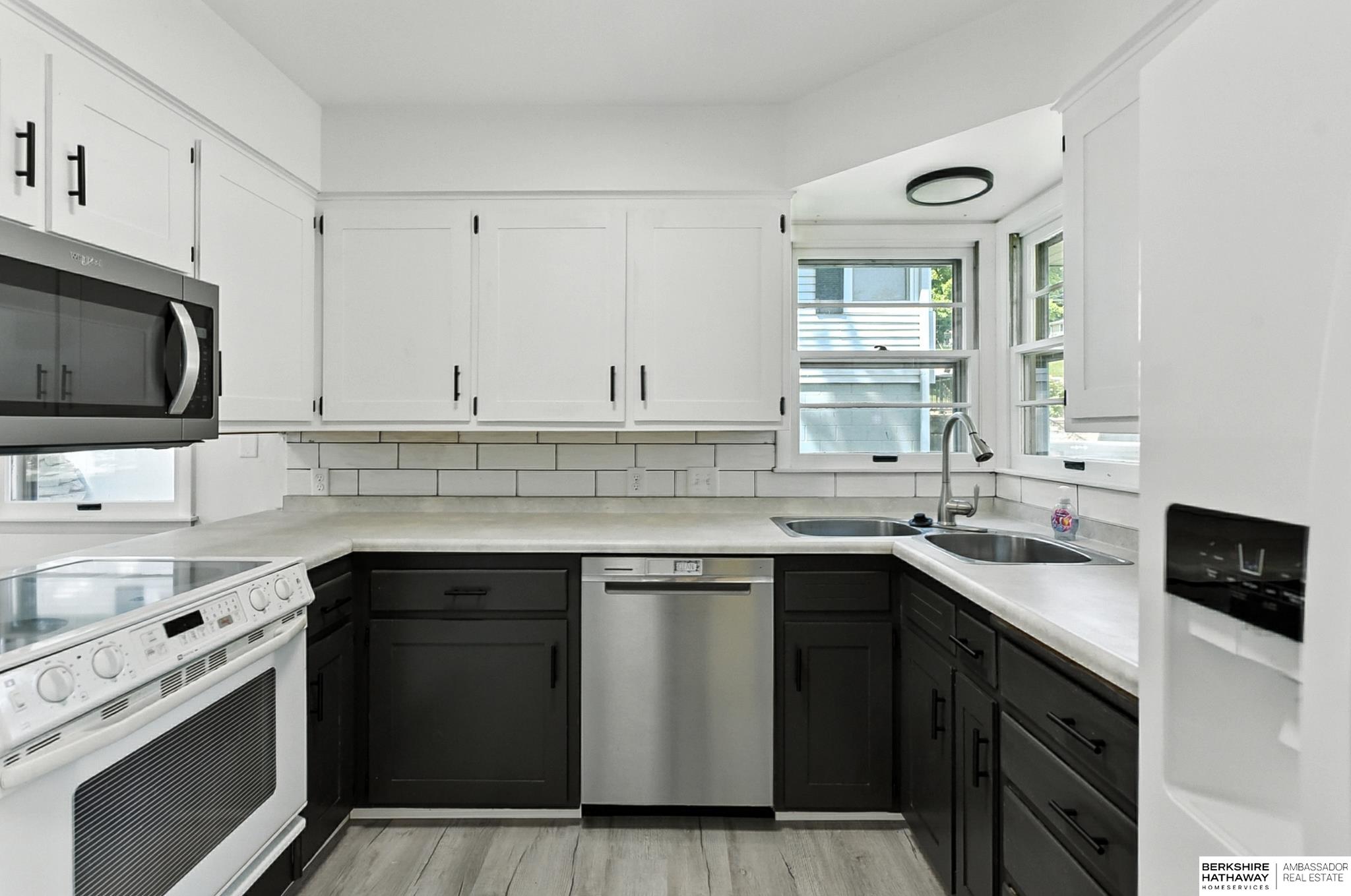 Glenwood, Iowa 51534, United States, 3 Bedrooms Bedrooms, ,2 BathroomsBathrooms,Residential,Active,201436