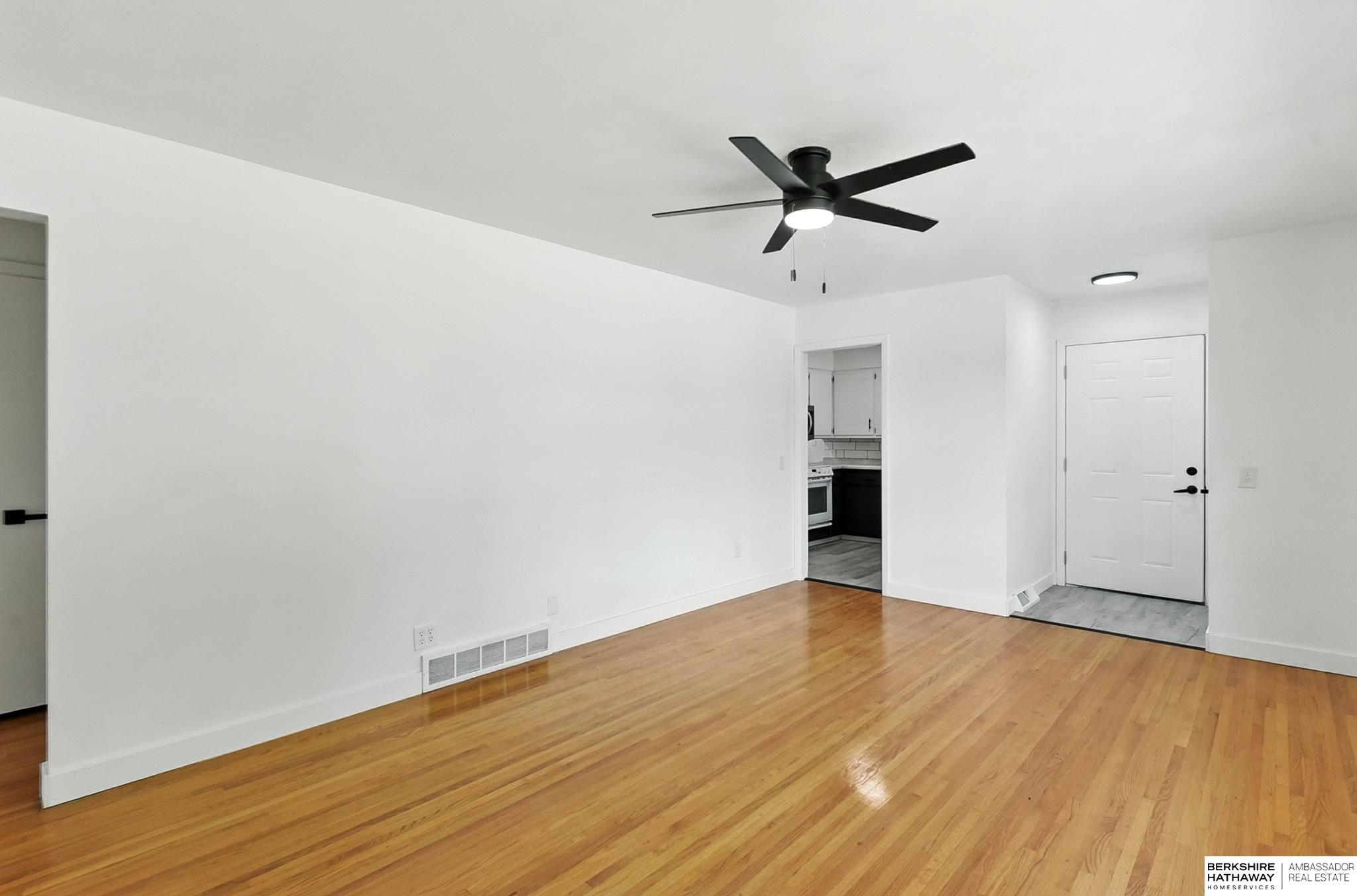 Glenwood, Iowa 51534, United States, 3 Bedrooms Bedrooms, ,2 BathroomsBathrooms,Residential,Active,201436