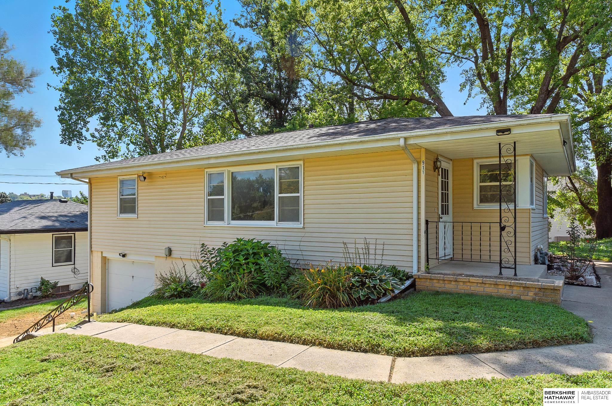 Glenwood, Iowa 51534, United States, 3 Bedrooms Bedrooms, ,2 BathroomsBathrooms,Residential,Active,201436